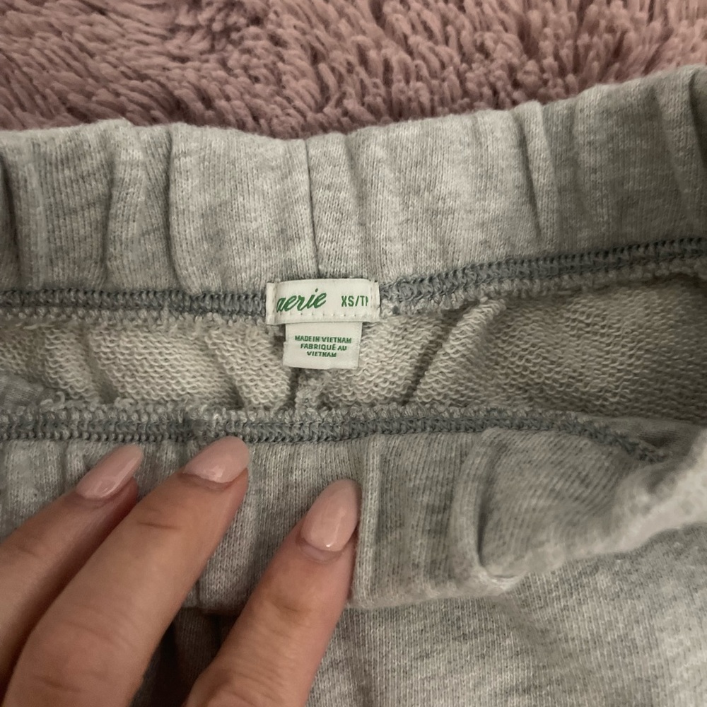 Gray shorts - Picture 2 of 2